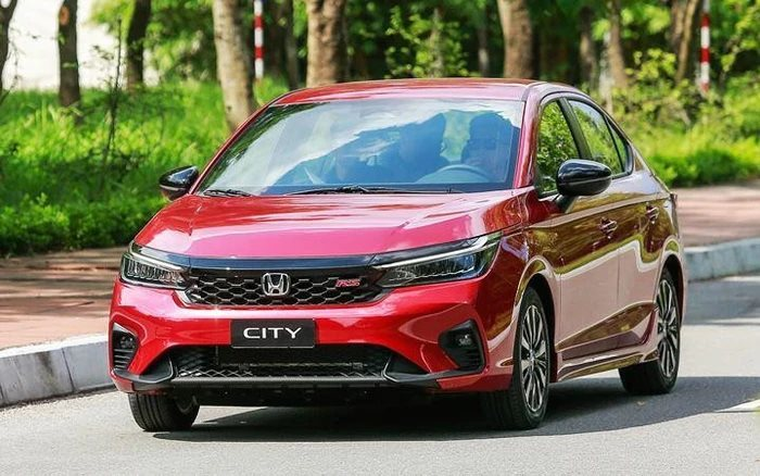 Sedan hạng B đua khuyến mại cuối năm: Hyundai Accent, Honda City... cùng chạm đáy - có mẫu chỉ 419 triệu đồng- Ảnh 1.