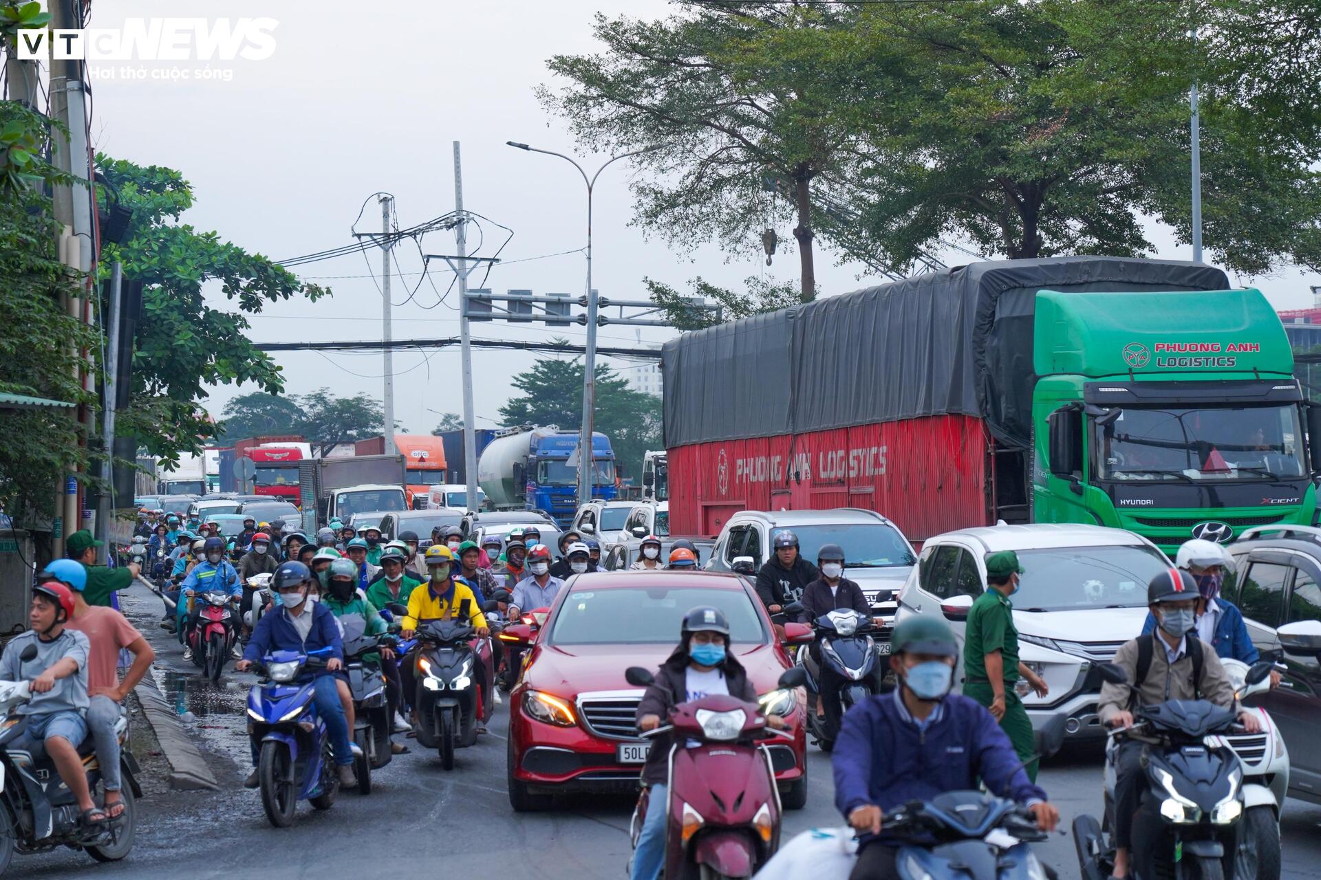 Diện mạo hầm chui 830 tỷ 'giải cứu' ùn tắc cửa ngõ TP.HCM trước ngày thông xe- Ảnh 7.