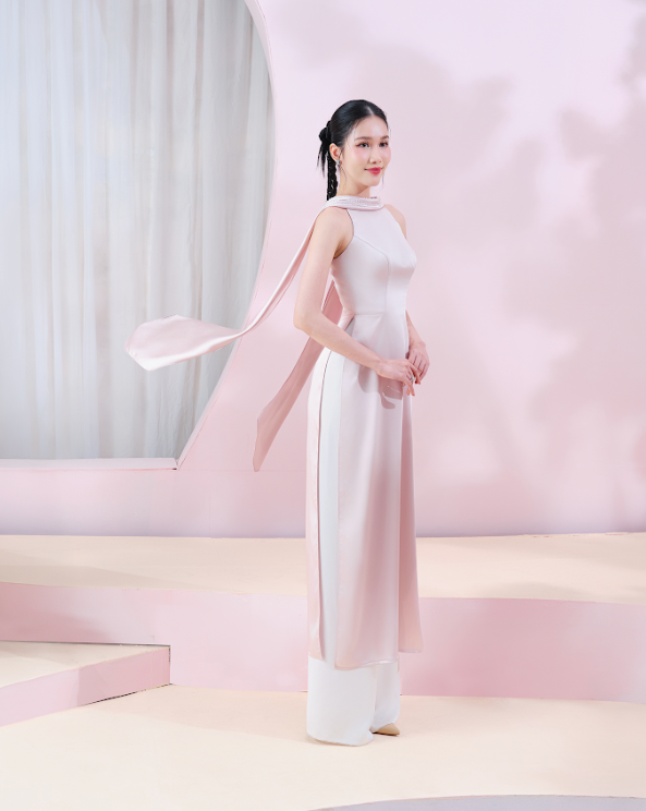 Lương Thùy Linh, Phương Anh, Ngọc Thảo đọ sắc khi diện áo dài Tết: Mỗi người một vẻ vẫn khoe trọn nét đẹp Á Đông- Ảnh 4. Lương Thùy Linh, Phương Anh, Ngọc Thảo đọ sắc khi diện áo dài Tết: Mỗi người một vẻ vẫn khoe trọn nét đẹp Á Đông- Ảnh 4.