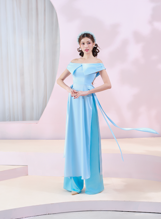 Lương Thùy Linh, Phương Anh, Ngọc Thảo đọ sắc khi diện áo dài Tết: Mỗi người một vẻ vẫn khoe trọn nét đẹp Á Đông- Ảnh 5. Lương Thùy Linh, Phương Anh, Ngọc Thảo đọ sắc khi diện áo dài Tết: Mỗi người một vẻ vẫn khoe trọn nét đẹp Á Đông- Ảnh 5.