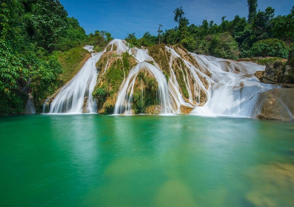 "Bức tranh thủy mặc" sống động, đầy chất thơ giữa nơi đại ngàn, 4 mùa đều đẹp như "đảo thần tiên": Chỉ cách Hà Nội 250km- Ảnh 6.