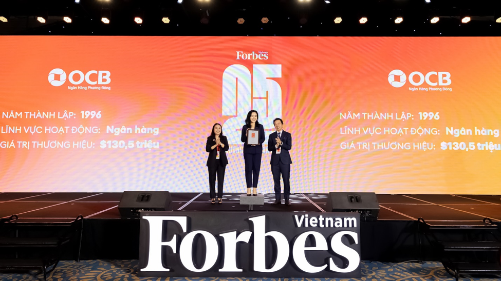Phát triển bền vững và tiên phong số hoá, OCB vào Top thương hiệu niêm yết dẫn đầu năm 2024- Ảnh 1.