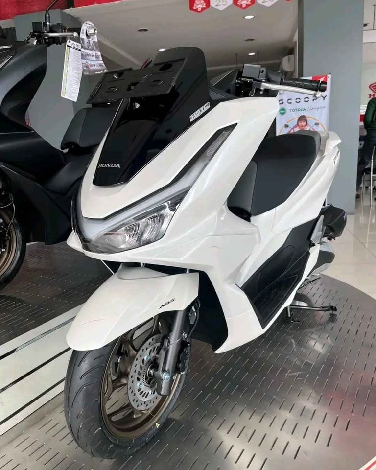 Xe ga 160cc của Honda về đại lý: Nâng cấp loạt trang bị, ăn 2,1lít/100km- Ảnh 1.