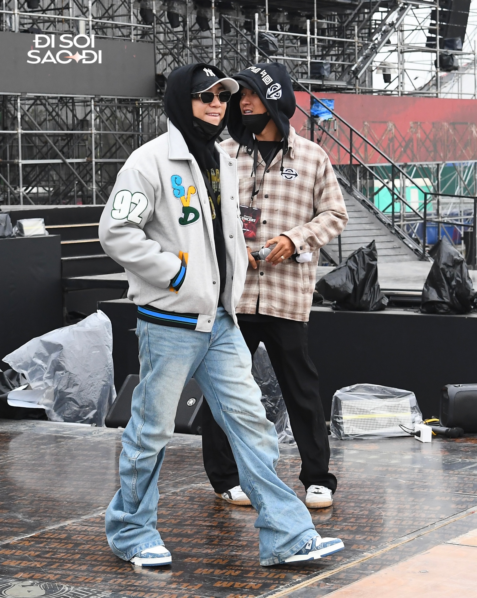 Dàn anh tài trùm kín mít tổng duyệt concert Chông Gai dưới trời rét buốt, SOOBIN vừa xuất hiện đã “check var” ngay!- Ảnh 10.