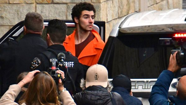 Nỗi sợ bao trùm tầng lớp C-Level ở Mỹ sau vụ sát hại lãnh đạo gã khổng lồ bảo hiểm UnitedHealthcare- Ảnh 1.