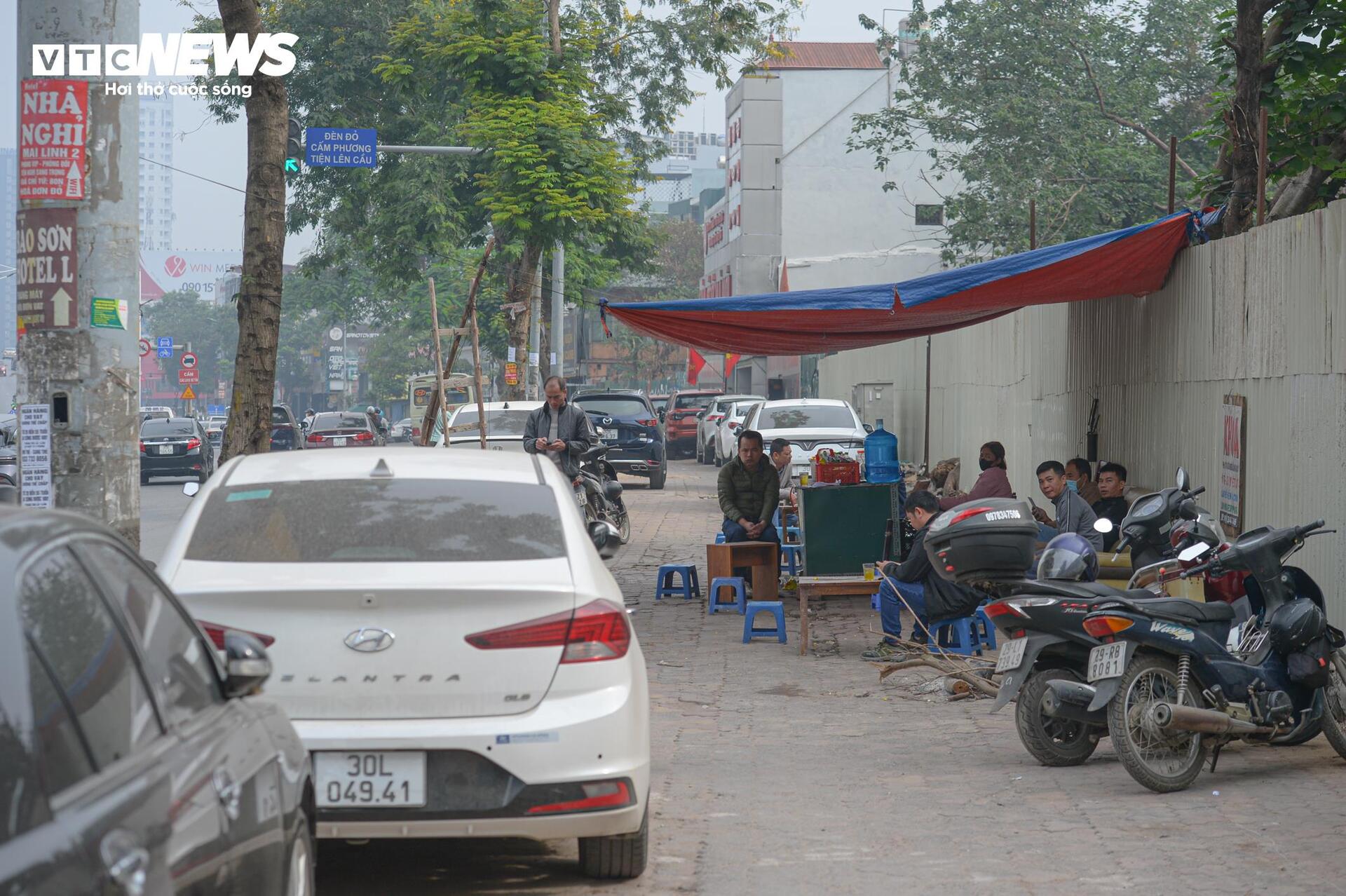 Hiện trạng các tuyến phố dự kiến cho thuê vỉa hè ở Hà Nội- Ảnh 4. Hiện trạng các tuyến phố dự kiến cho thuê vỉa hè ở Hà Nội- Ảnh 4.