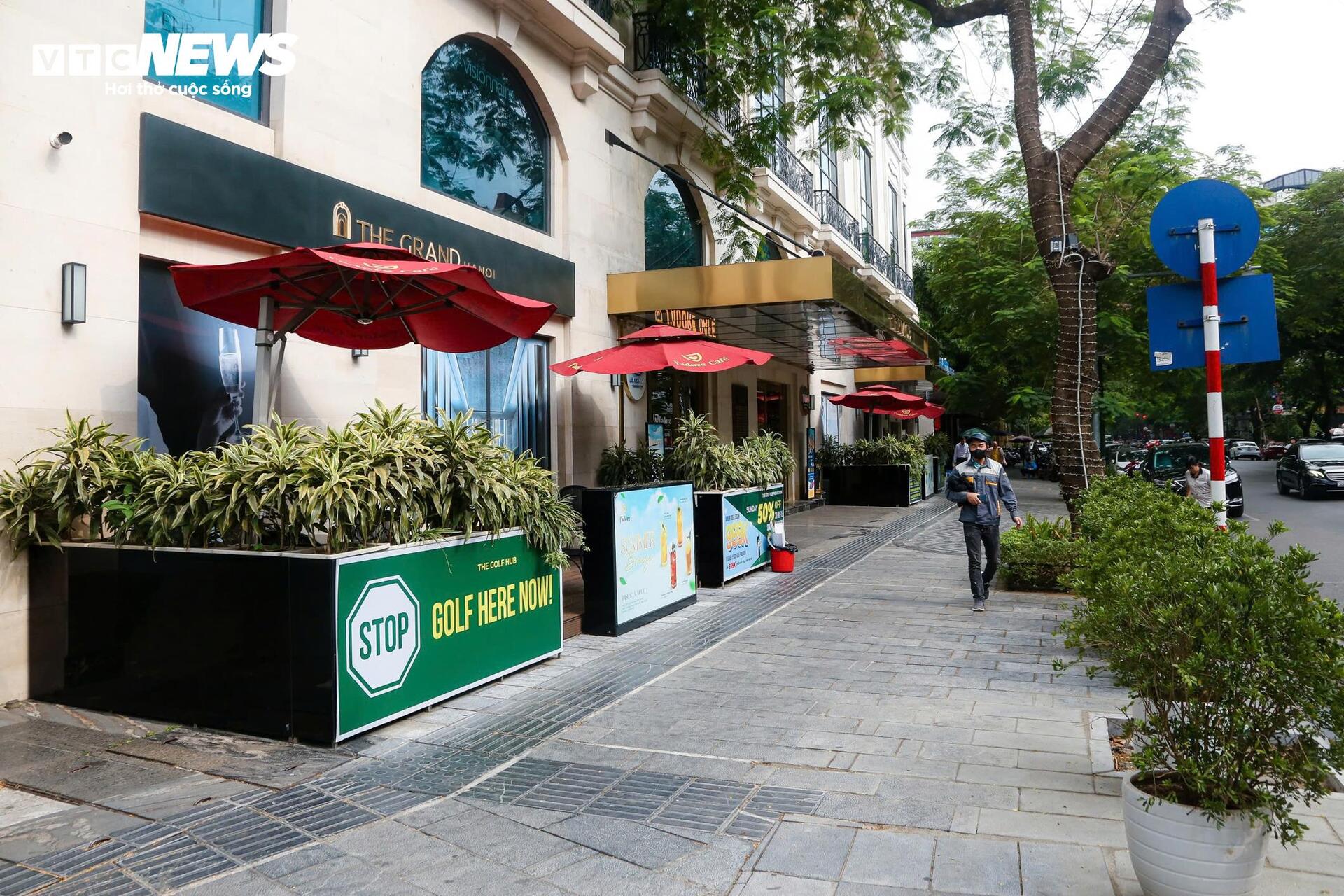 Hiện trạng các tuyến phố dự kiến cho thuê vỉa hè ở Hà Nội- Ảnh 19. Hiện trạng các tuyến phố dự kiến cho thuê vỉa hè ở Hà Nội- Ảnh 19.