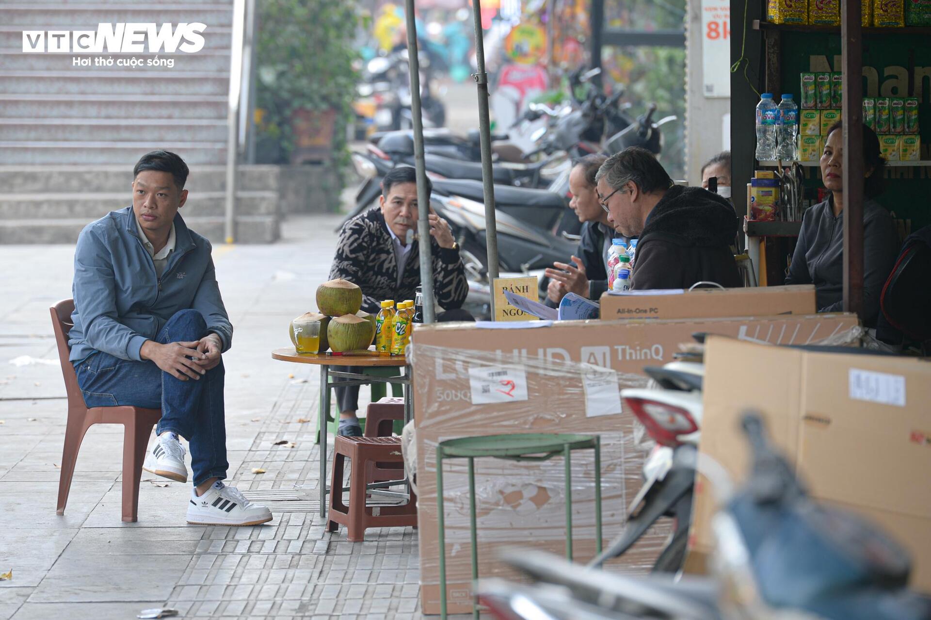 Hiện trạng các tuyến phố dự kiến cho thuê vỉa hè ở Hà Nội- Ảnh 12. Hiện trạng các tuyến phố dự kiến cho thuê vỉa hè ở Hà Nội- Ảnh 12.