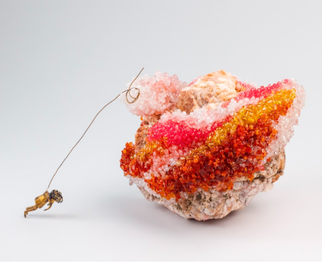 Dùng thủy tinh tái chế cho tác phẩm nghệ thuật, triển lãm của một nghệ sĩ Việt đang thu hút giới tinh hoa Monaco- Ảnh 6.