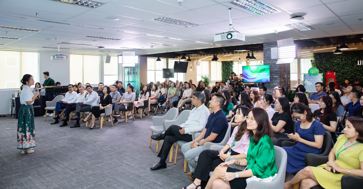 Manulife Việt Nam 7 lần liên tiếp lọt "Top 100 Nơi làm việc tốt nhất Việt Nam"- Ảnh 1.