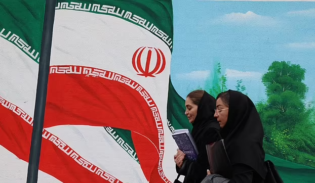 Phụ nữ Iran có thể phải đối mặt với án tử hình nếu vi phạm luật đạo đức mới- Ảnh 1.