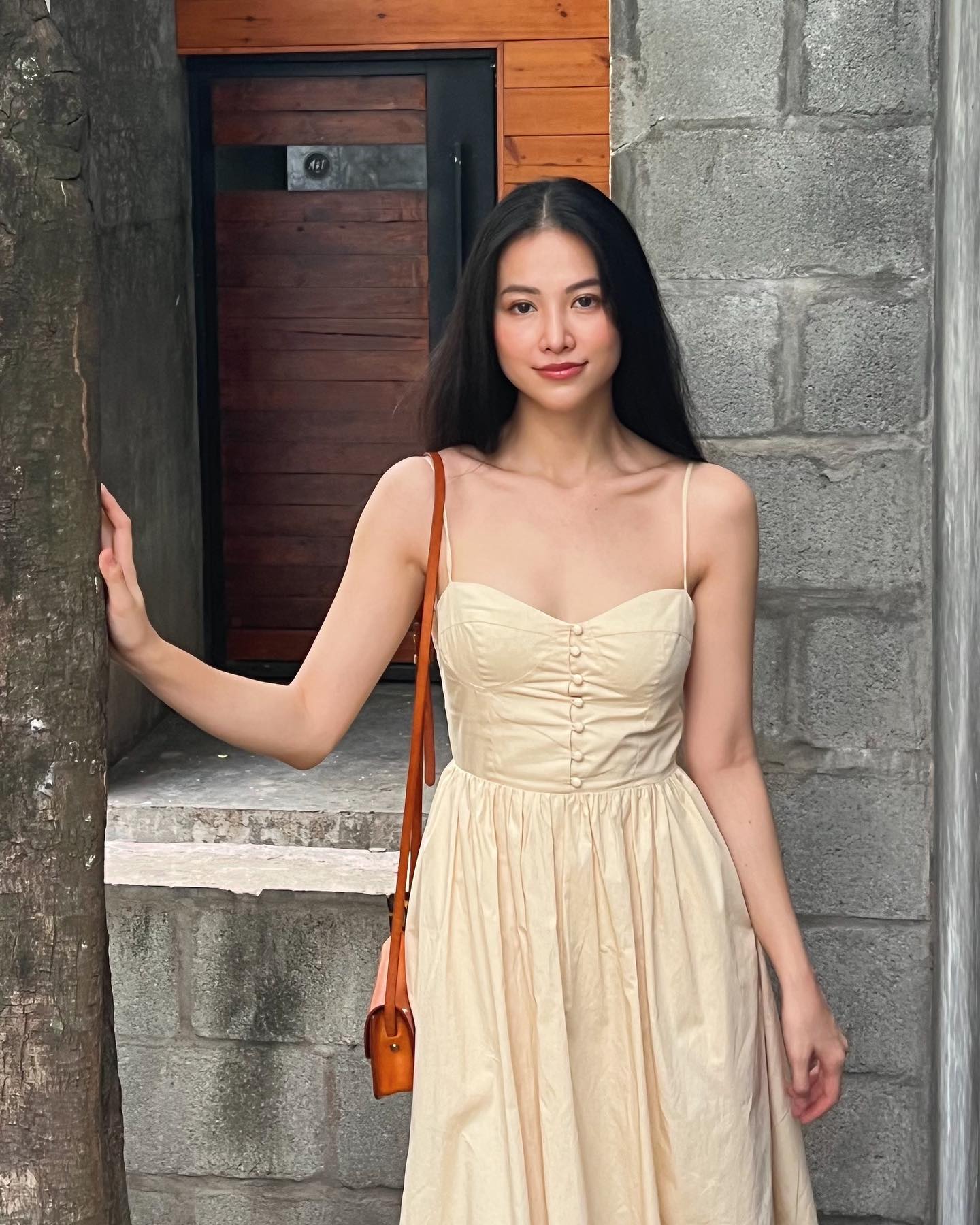 Người đẹp Việt đầu tiên giành vương miện "big 4": Cắt tóc ngắn càng thêm sang, street style đẹp mê mẩn- Ảnh 21. Người đẹp Việt đầu tiên giành vương miện "big 4": Cắt tóc ngắn càng thêm sang, street style đẹp mê mẩn- Ảnh 21.