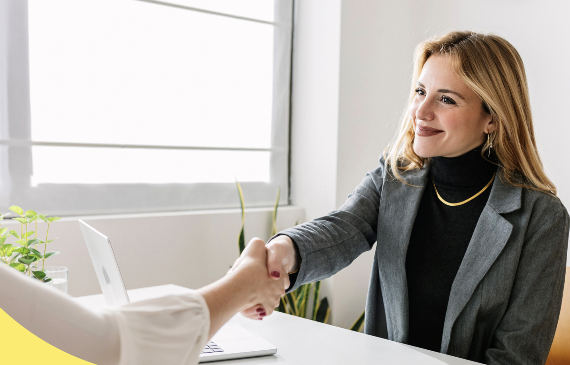 HR hỏi ‘‘điểm yếu của bạn là gì?’’: Người EQ cao đối đáp theo 2 cách liền nhận mưa lời khen, được đánh giá cao hơn cả mặt chuyên môn- Ảnh 2. HR hỏi ‘‘điểm yếu của bạn là gì?’’: Người EQ cao đối đáp theo 2 cách liền nhận mưa lời khen, được đánh giá cao hơn cả mặt chuyên môn- Ảnh 2.