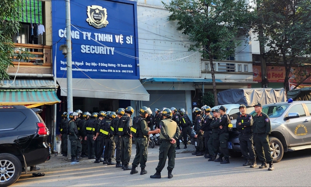 Vụ dẹp đường cho đoàn xe đám cưới: Thông tin bất ngờ về giám đốc công ty vệ sĩ- Ảnh 1.