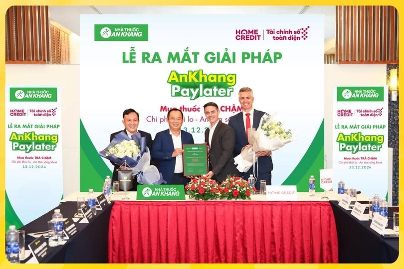 Bắt tay Home Credit tung chính sách “mua thuốc trả chậm” tại An Khang, Thế giới Di động đặt mục tiêu doanh thu 15.000 tỷ cho năm tài khóa 2025- Ảnh 1.