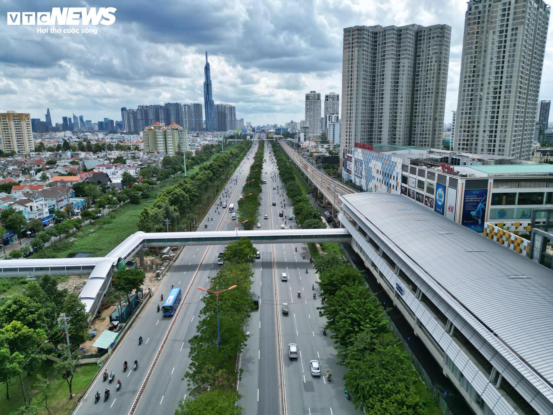 Cận cảnh loạt cầu bộ hành nối Metro Bến Thành-Suối Tiên- Ảnh 6.