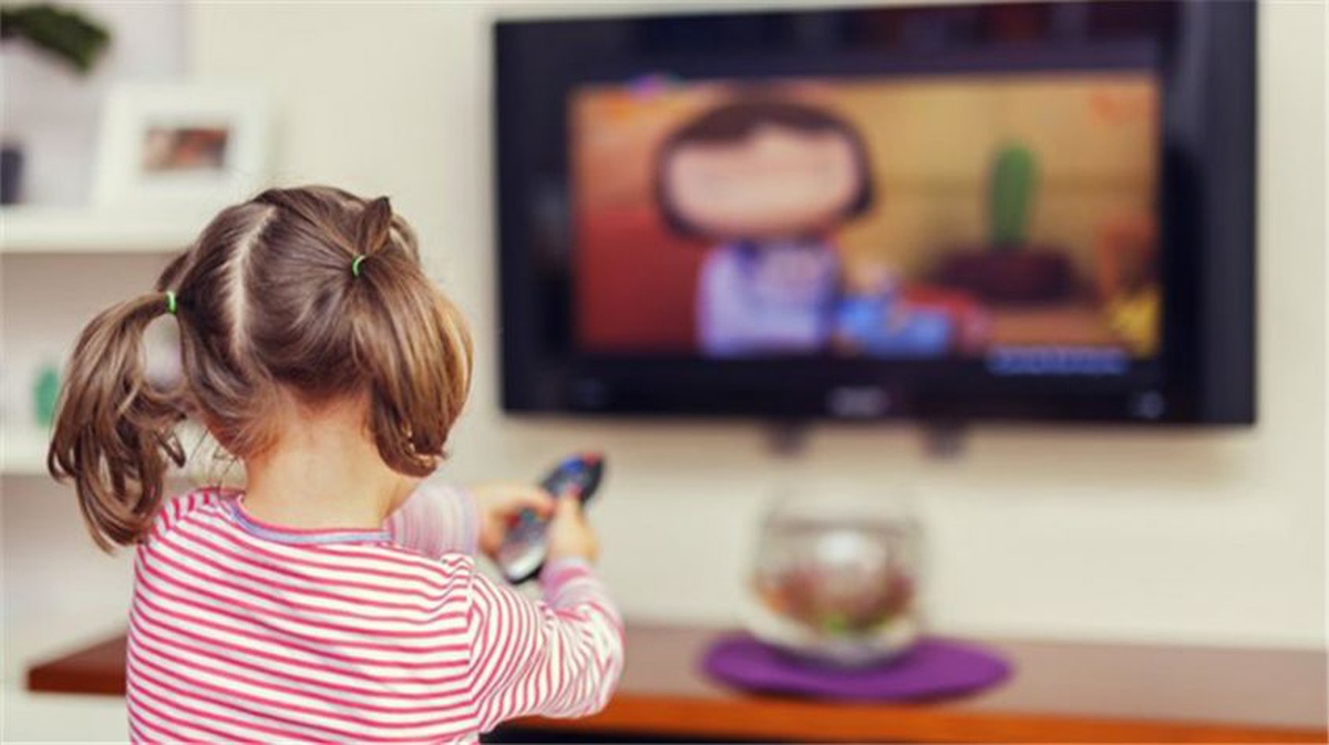Xem TV nhiều làm tăng nguy cơ tử vong, tuyệt đối không xem quá thời gian này!- Ảnh 2. Xem TV nhiều làm tăng nguy cơ tử vong, tuyệt đối không xem quá thời gian này!- Ảnh 2.
