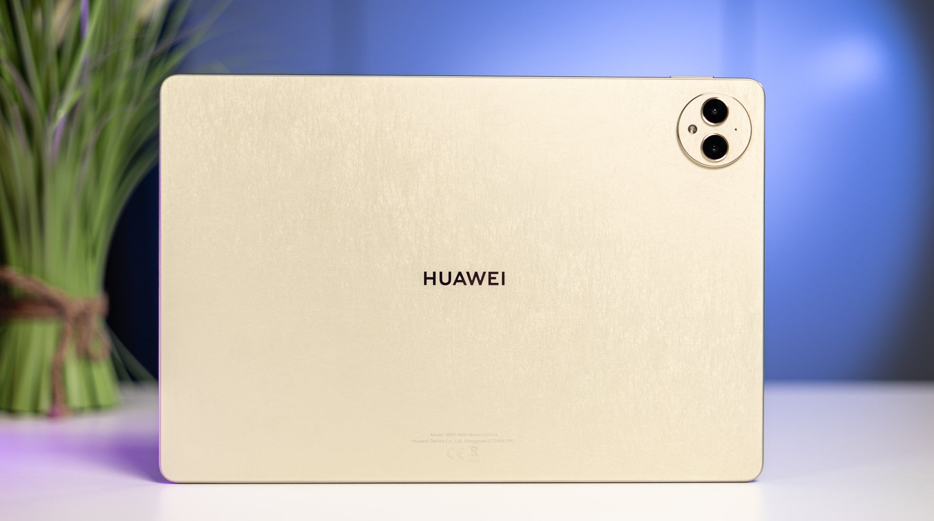 Huawei ra mắt máy tính bảng gọn nhẹ 12,2 inch, giá 23,99 triệu đồng- Ảnh 2.