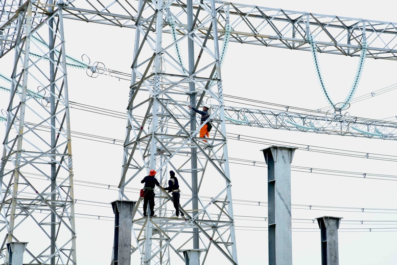 Đốc thúc tiến độ dự án trạm biến áp 500kV Vĩnh Yên bảo đảm điện cho miền Bắc- Ảnh 3.