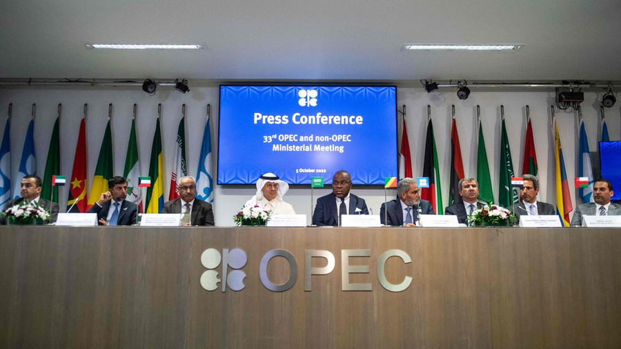 Saudi Arabia tăng mạnh xuất khẩu dầu, cáo buộc Nga vi phạm hạn ngạch OPEC+- Ảnh 2.