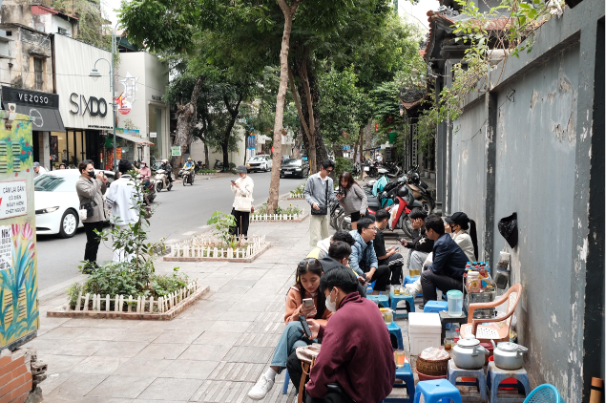 Sơn Tùng M-TP và những lần hứa vu vơ khiến CĐM ‘‘dậy sóng’’: Hết trà đá vỉa hè đến ngồi xích lô lượn Hồ Tây, làm gì cũng thành xu hướng!- Ảnh 4.