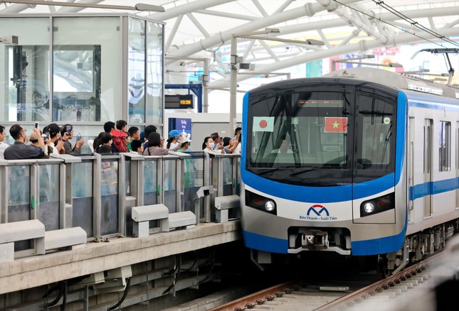 Vận hành metro số 1 TPHCM: Chạm đến 'giấc mơ' giao thông xanh, hiện đại- Ảnh 1.