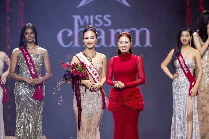 Á hậu Miss Charm 2024 Quỳnh Nga: Học thạc sĩ tại Mỹ, từng là BTV của VTV- Ảnh 1.