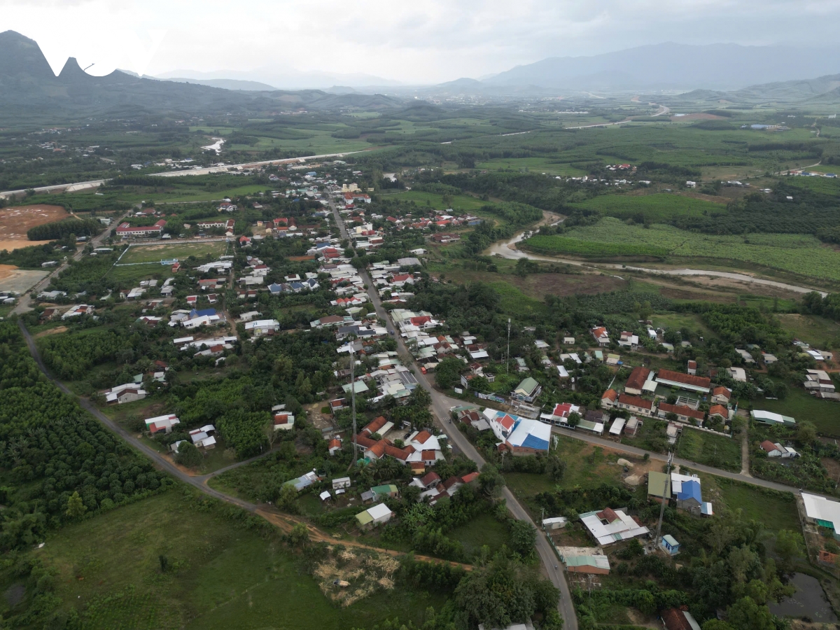 Tháo gỡ điểm nghẽn cơ chế, Khánh Hòa dẫn đầu tăng trưởng GRDP khu vực miền Trung- Ảnh 6.