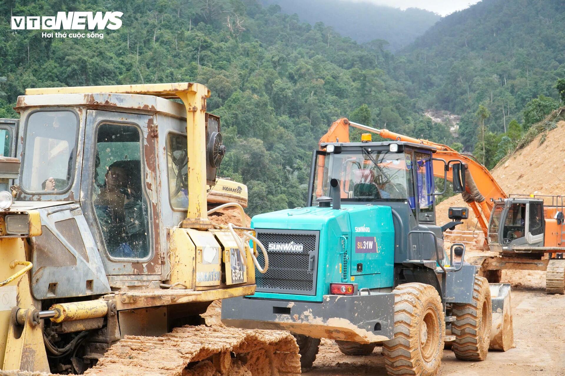 Hiện trạng đèo Khánh Lê nối Nha Trang - Đà Lạt sau 1 tuần sạt lở- Ảnh 6.