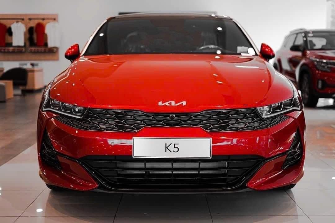 Kia K5 thanh lý còn từ 784 triệu tại đại lý, xe hạng D rẻ hơn cả Honda Civic hạng C bản tiêu chuẩn- Ảnh 7.