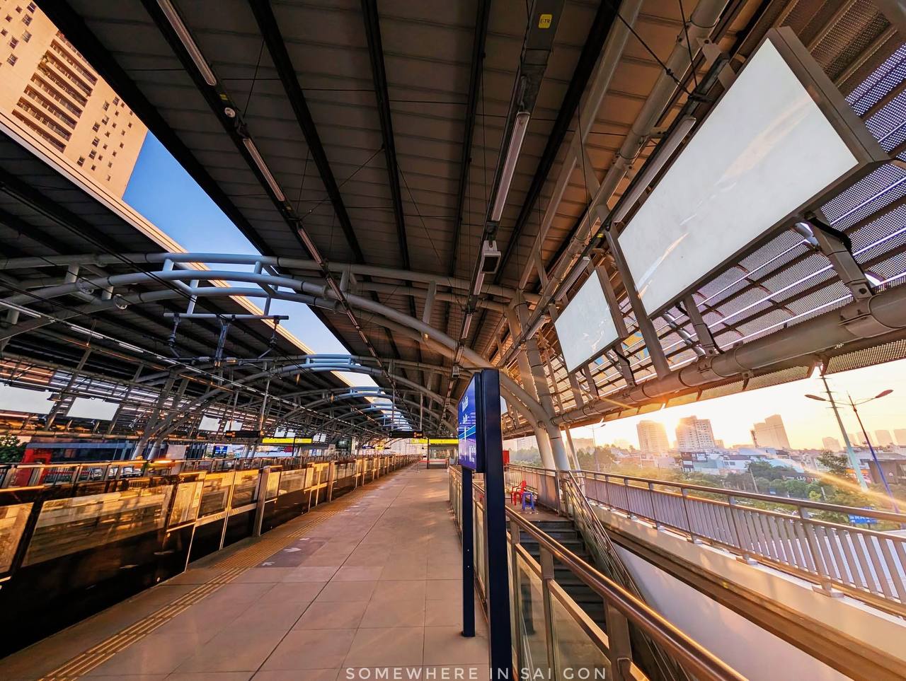 Đổ gục trước loạt góc check-in tại Metro Bến Thành - Suối Tiên: Lên hình vừa ngầu vừa điện ảnh chẳng thua kém gì nước ngoài- Ảnh 24.