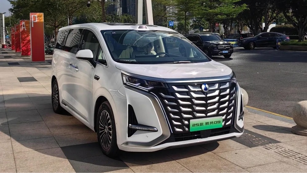 Mẫu xe này của BYD mà về Việt Nam thì Kia Carnival, Toyota Alphard coi chừng dần đi là vừa- Ảnh 1.