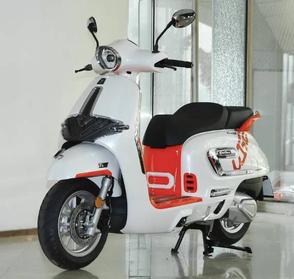 Một mẫu xe tay ga 150cc vừa ra mắt: Có công nghệ chống đường trơn, nổi bật trong tầm giá 40 triệu đồng- Ảnh 3.