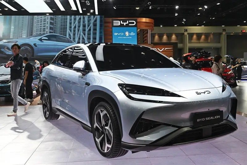 ‘Cha đẻ’ xe điện chỉ ra sai lầm của Toyota, khuyên phương Tây cần ‘sao chép’ bí kíp của Trung Quốc để không bị bỏ xa trong cuộc đua EV- Ảnh 2.