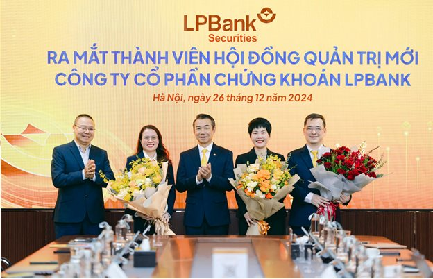 LPBS kiện toàn đội ngũ lãnh đạo, hướng tới mục tiêu tăng trưởng bền vững- Ảnh 1.