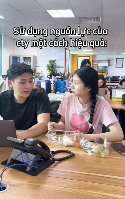 Phương Thử Việc - Gen Z làm được điều không tưởng khi sếp “xúi” quay clip, có bí kíp sinh tồn ở Hà Nội khi lương 3 triệu/tháng- Ảnh 2. Phương Thử Việc - Gen Z làm được điều không tưởng khi sếp “xúi” quay clip, có bí kíp sinh tồn ở Hà Nội khi lương 3 triệu/tháng- Ảnh 2.