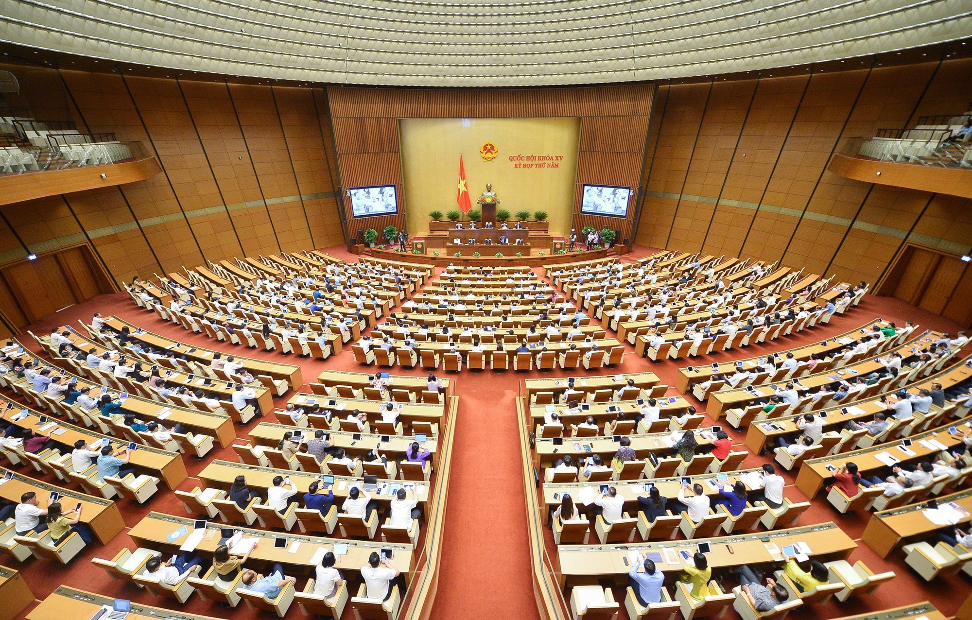 Nhìn lại thị trường bất động sản 2024: Điểm nóng gọi tên Hà Nội, “cơn sốt” từ chung cư đến đất nền; đất nông nghiệp bước sang trang mới…- Ảnh 2.