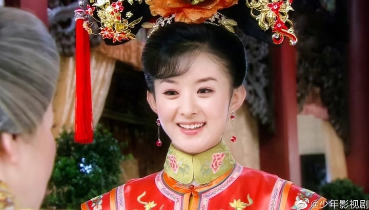 Triệu Lệ Dĩnh: Cô gái nông thôn, bị miệt thị ngoại hình trở thành sao hạng A- Ảnh 2. Triệu Lệ Dĩnh: Cô gái nông thôn, bị miệt thị ngoại hình trở thành sao hạng A- Ảnh 2.