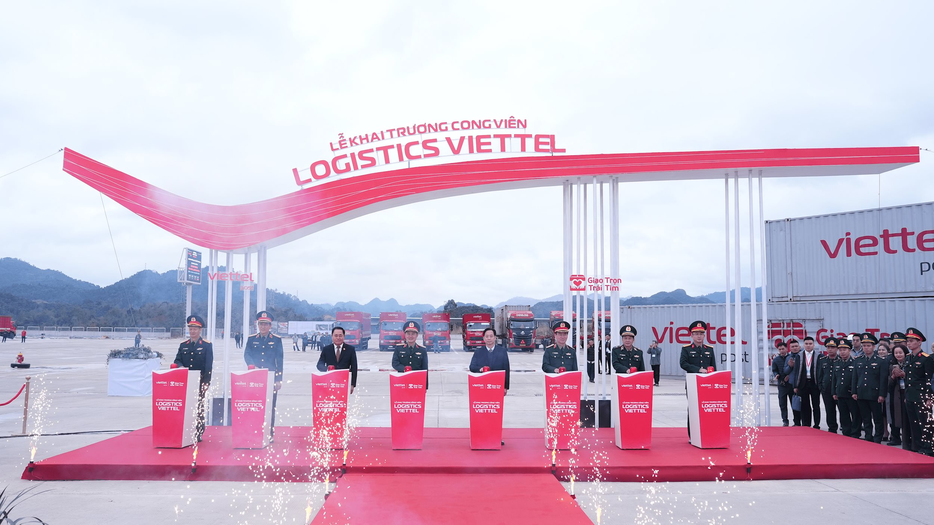 10 sự kiện Logistics Việt Nam năm 2024: Thông qua chủ trương đầu tư đường sắt cao tốc Bắc - Nam, khai trương Công viên Logistics Viettel- Ảnh 4.