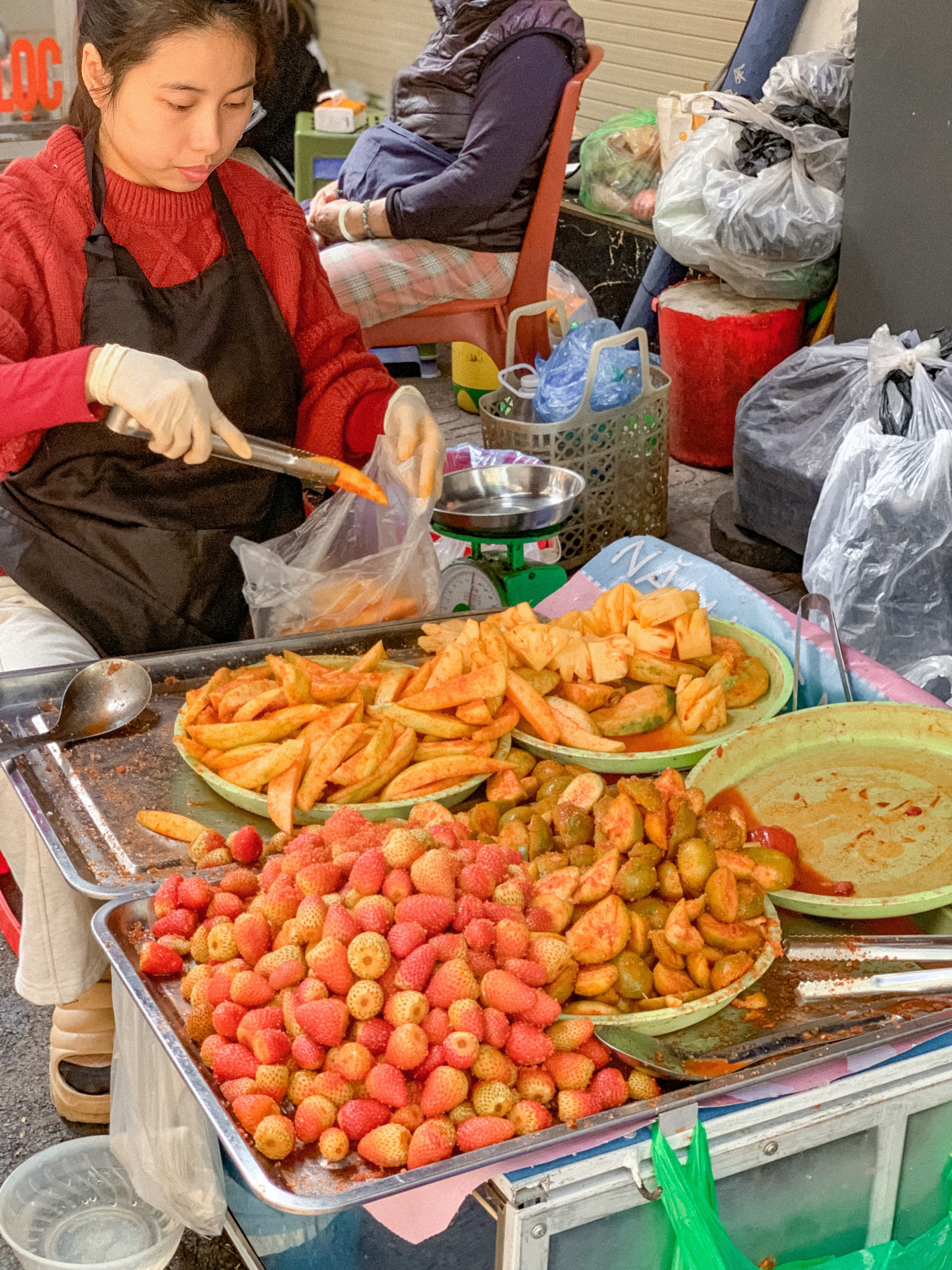 Hàng hoa quả dầm 