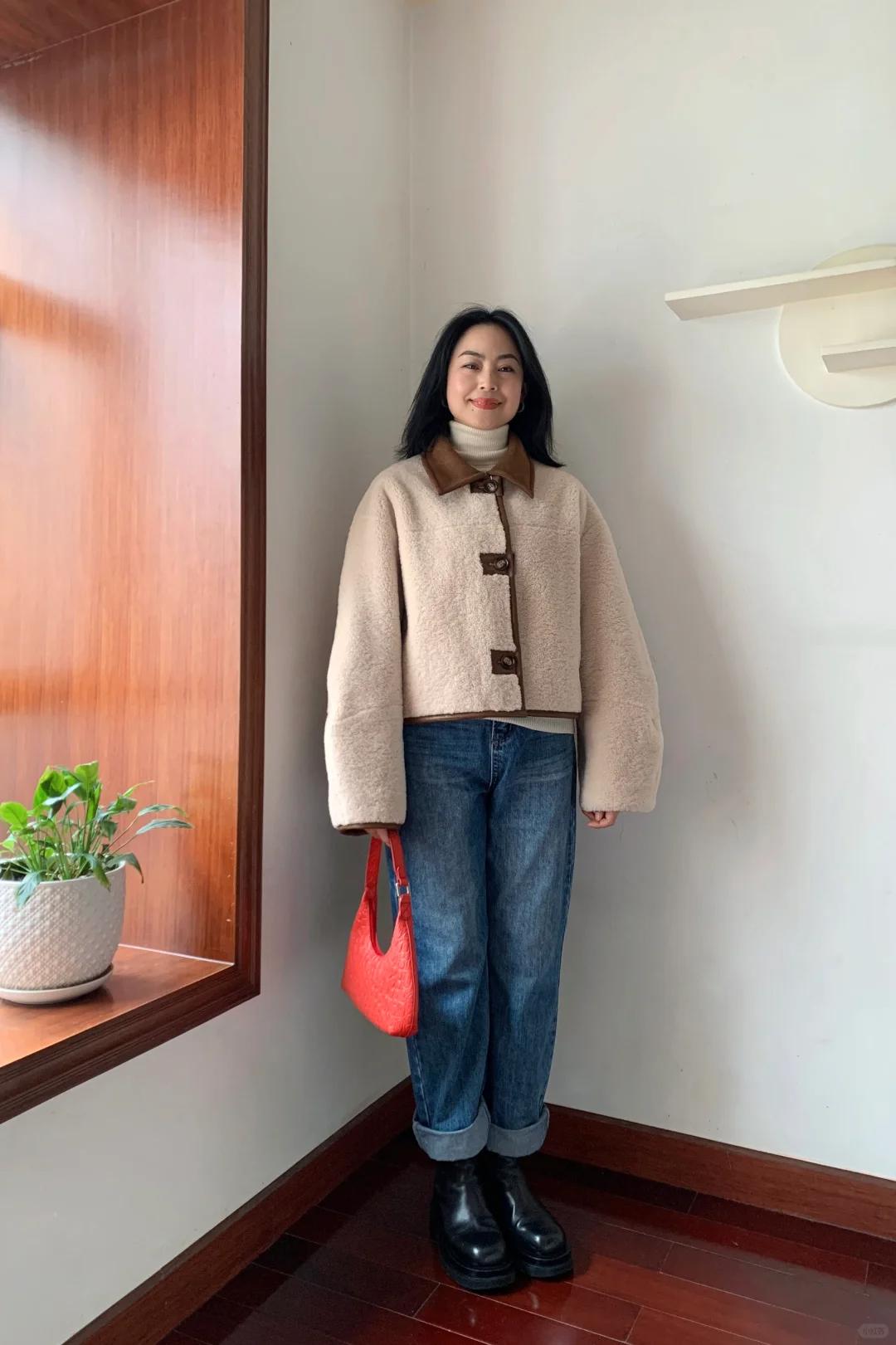 Phụ nữ trung niên nên chọn trang phục theo quy tắc 