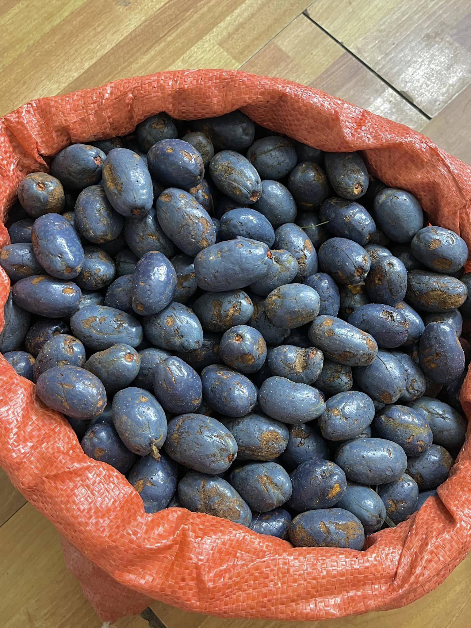 Cọ ỏm: Món ngon thấm đẫm hương quê của người dân đất Tổ- Ảnh 6. Cọ ỏm: Món ngon thấm đẫm hương quê của người dân đất Tổ- Ảnh 6.