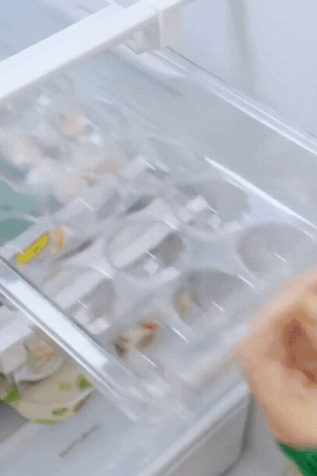 "Mê mẩn" cách bà nội trợ này sắp xếp đồ ăn trong tủ lạnh: Có mua cả chợ về cũng dư sức "cân" hết- Ảnh 13. "Mê mẩn" cách bà nội trợ này sắp xếp đồ ăn trong tủ lạnh: Có mua cả chợ về cũng dư sức "cân" hết- Ảnh 13.