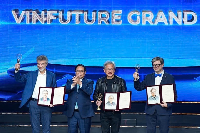 [HOT]: Giải thưởng chính 3 triệu USD VinFuture 2024 được trao cho 4 nhà khoa học và CEO NVIDIA Jensen Huang- Ảnh 1.