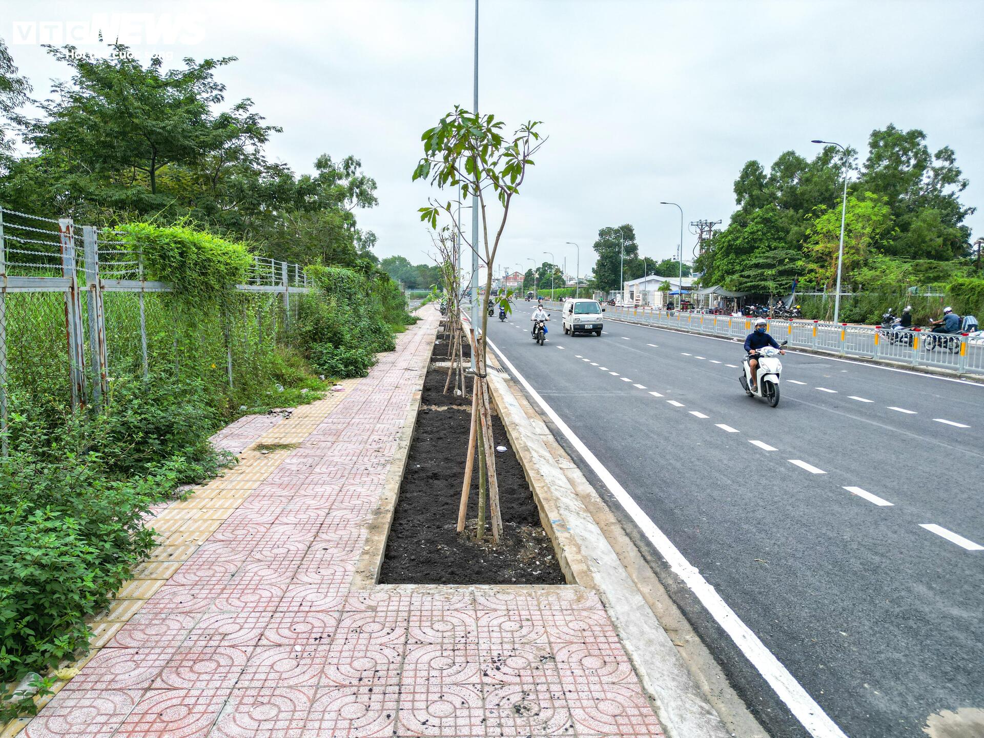 Diện mạo mới đường kết nối sân bay Tân Sơn Nhất trước ngày thông xe- Ảnh 6.