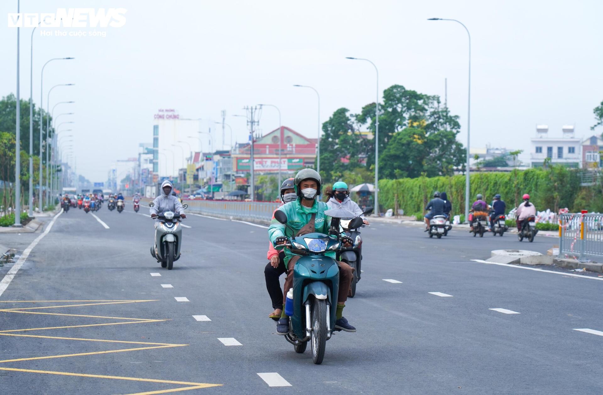 Diện mạo mới đường kết nối sân bay Tân Sơn Nhất trước ngày thông xe- Ảnh 15.