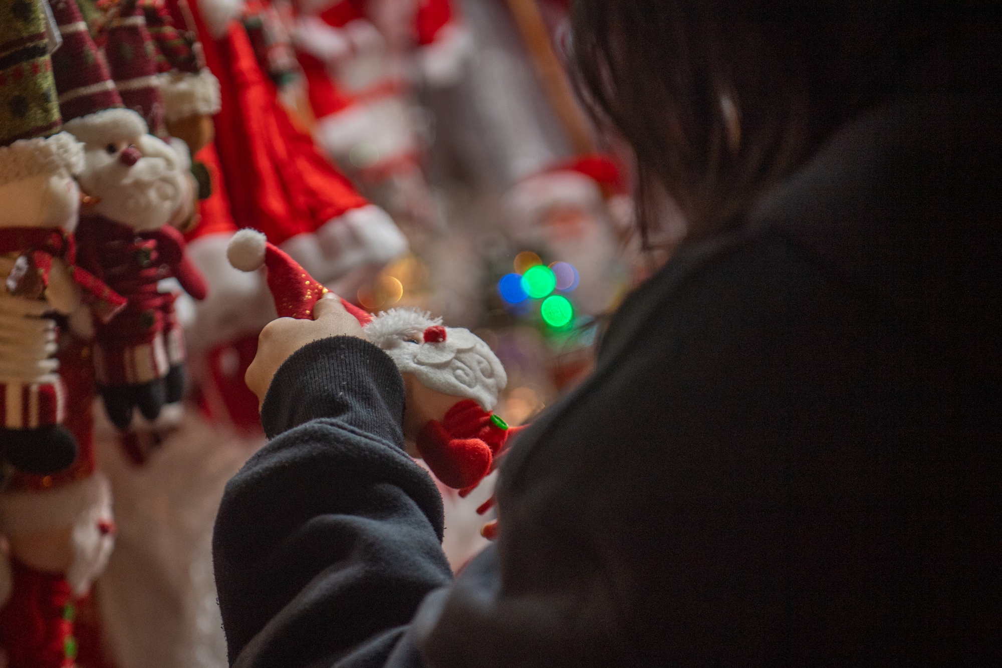 Khách Tây trầm trồ, mê mẩn khi trải nghiệm ‘làng Giáng sinh’ thu nhỏ giữa lòng Hà Nội- Ảnh 19.