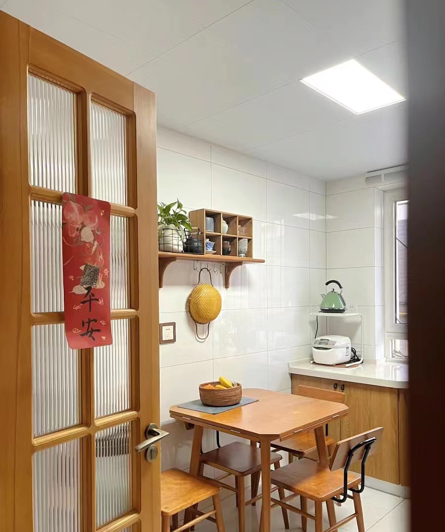 Ngôi nhà tối giản của người phụ nữ đã nghỉ hưu: Toàn bộ không gian sạch sẽ, mọi nơi đều toát lên vẻ sang trọng- Ảnh 4. Ngôi nhà tối giản của người phụ nữ đã nghỉ hưu: Toàn bộ không gian sạch sẽ, mọi nơi đều toát lên vẻ sang trọng- Ảnh 4.