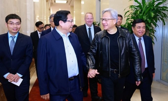 CEO Nvidia quyết định đầu tư vào Việt Nam, Phó giáo sư ĐH top đầu Thái Lan: Người Thái hãy thức tỉnh!- Ảnh 4.