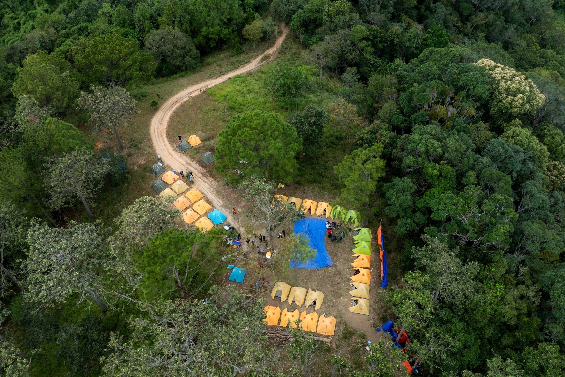 Trải nghiệm cung đường trekking đẹp nhất Việt Nam mùa cỏ cháy- Ảnh 16. Trải nghiệm cung đường trekking đẹp nhất Việt Nam mùa cỏ cháy- Ảnh 16.